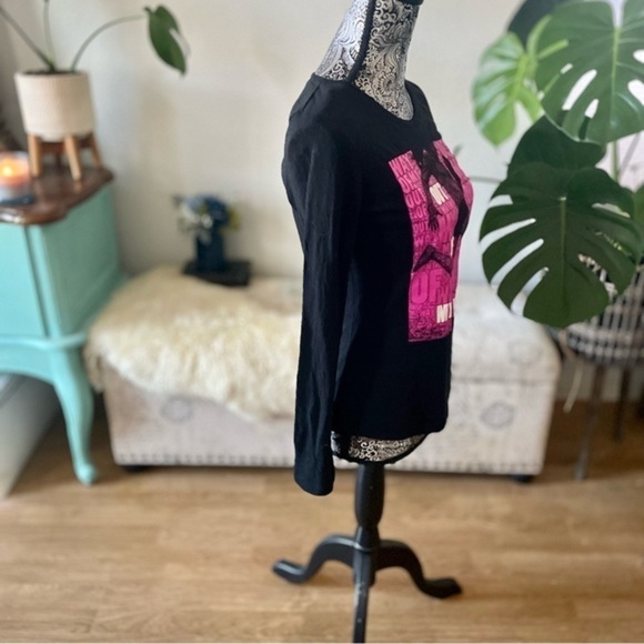 NWT Old Navy Juniors Graphic Tee Long Sleeve Activewear Top - Picture 2 of 6